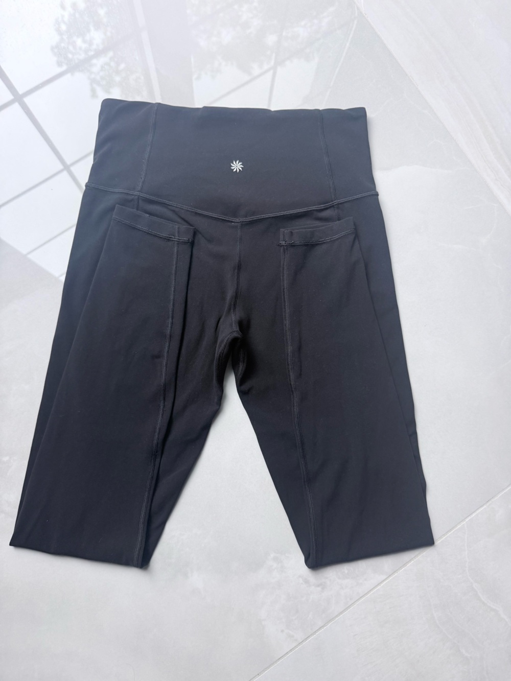 Athleta ELATION NO RISE TIGHTS
LEGGINGS small - Picture 3 of 4